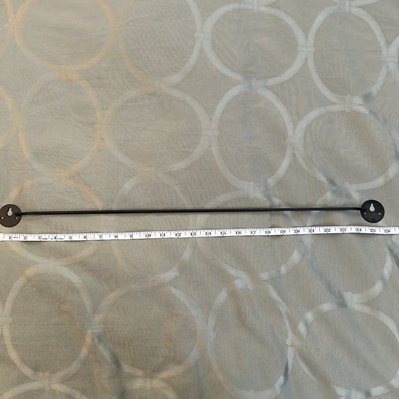 Wall mounted candle holder with adjustable hangers. - Picture 3 of 6